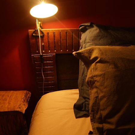 Le Refuge Ceretan, Grand Et Bel Appartement Mansarde En Plein Centre Kültér fotó