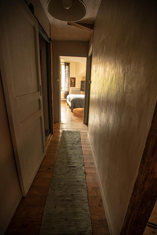 Le Refuge Ceretan, Grand Et Bel Appartement Mansarde En Plein Centre Kültér fotó